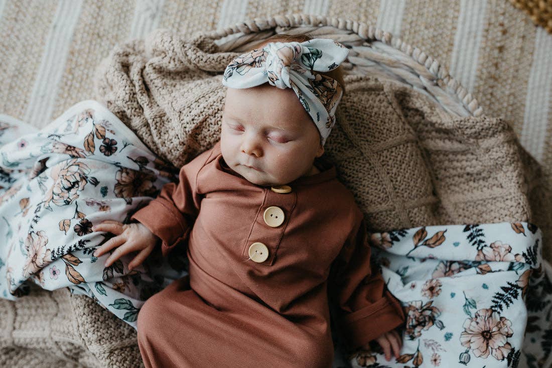 Cinnamon Newborn Knotted Gown