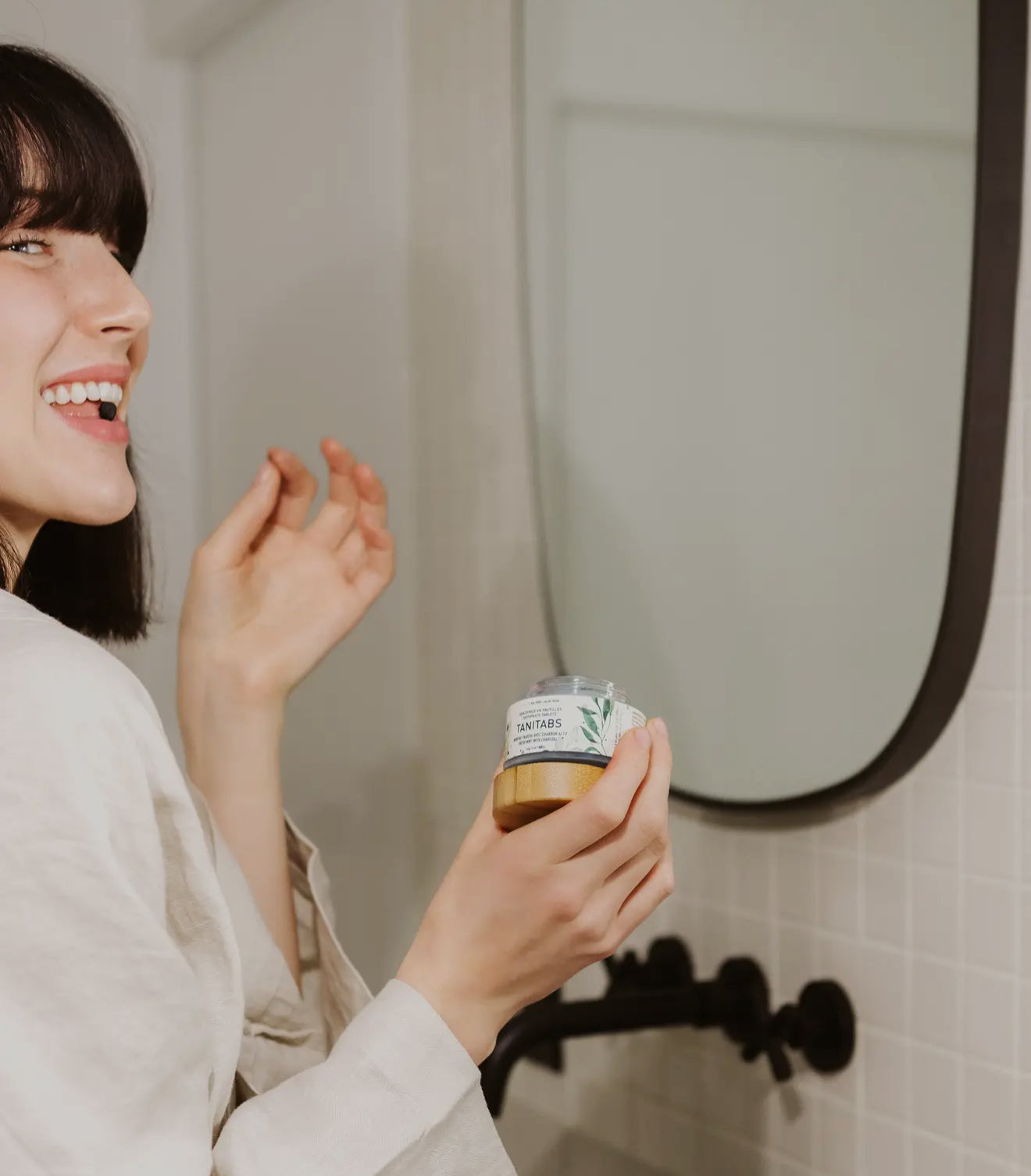 Mint Charcoal Toothpaste Tabs - Reusable Jar - 124 tabs