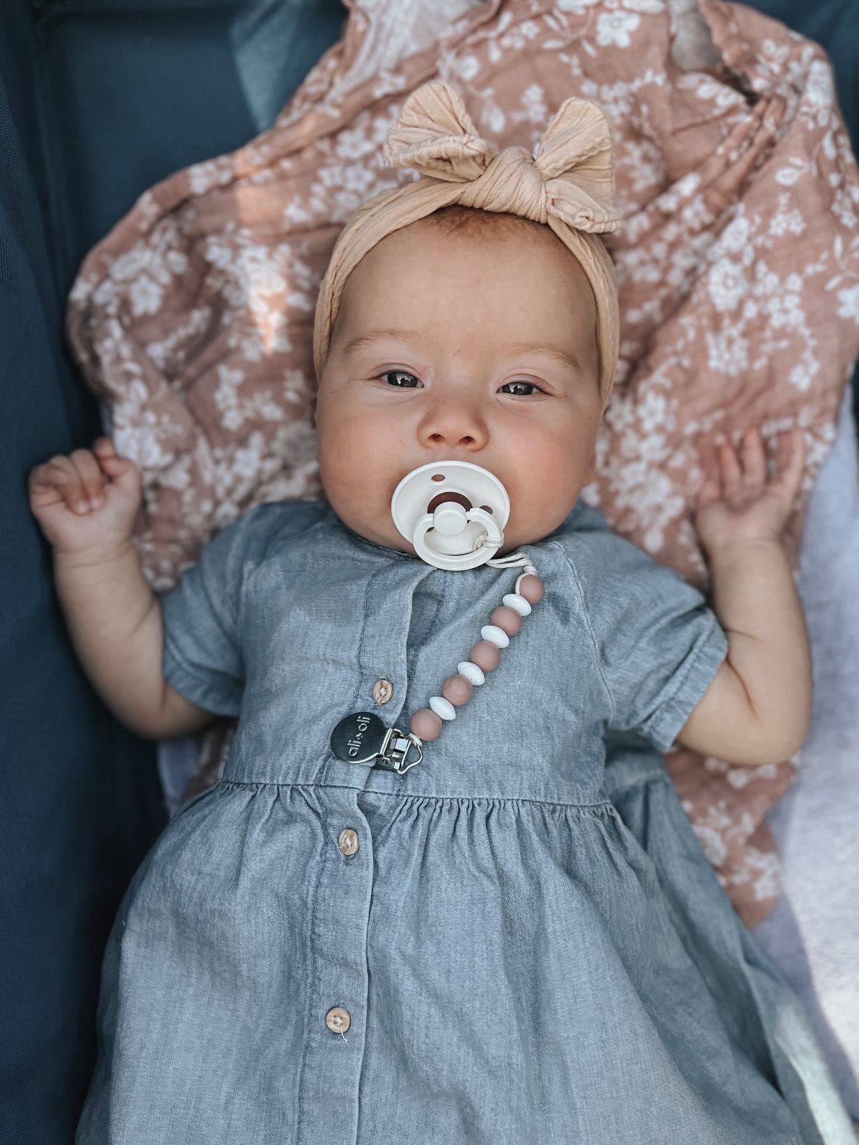 Ali & Oli Pacifier Clip Holder for Baby | Mini Lentil: Coconut