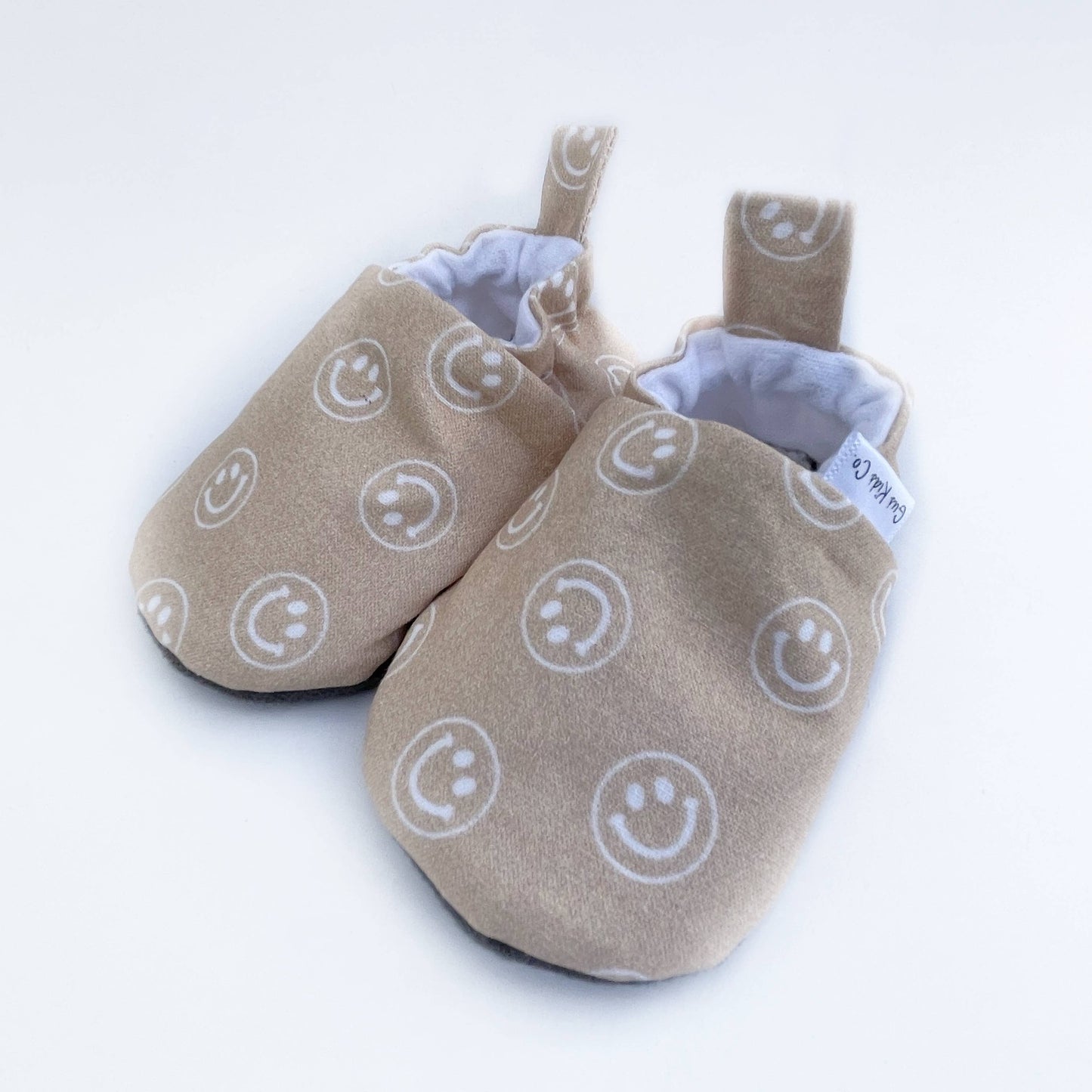 Smiley Face Baby Shoes: 6-12m / Faux Suede
