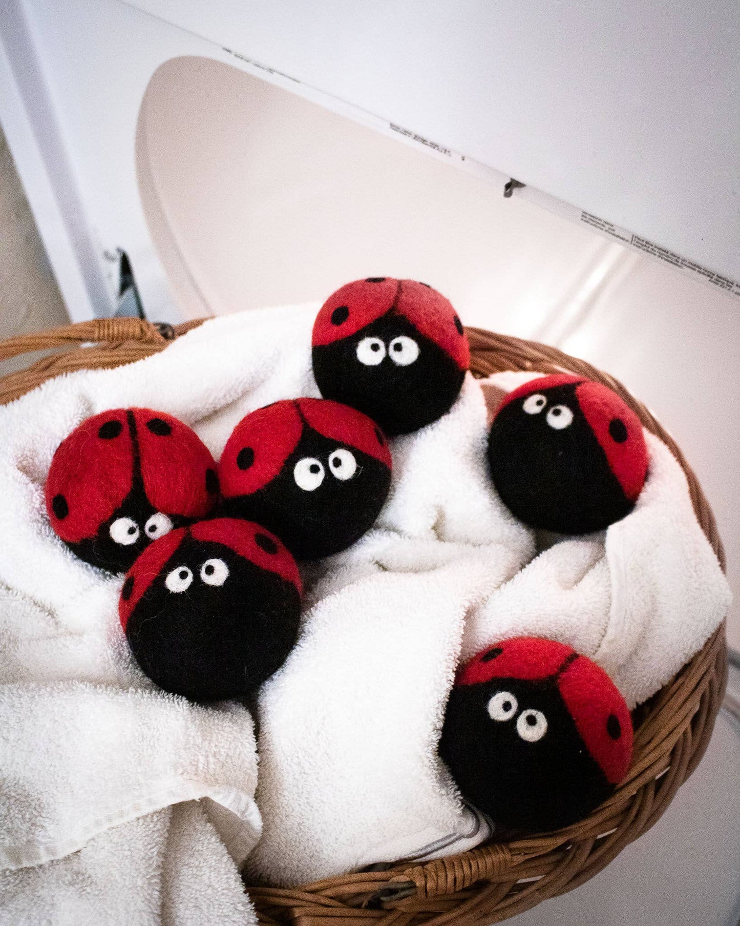Friendsheep - Laundrybugs Eco Dryer Balls (LADYBUG)