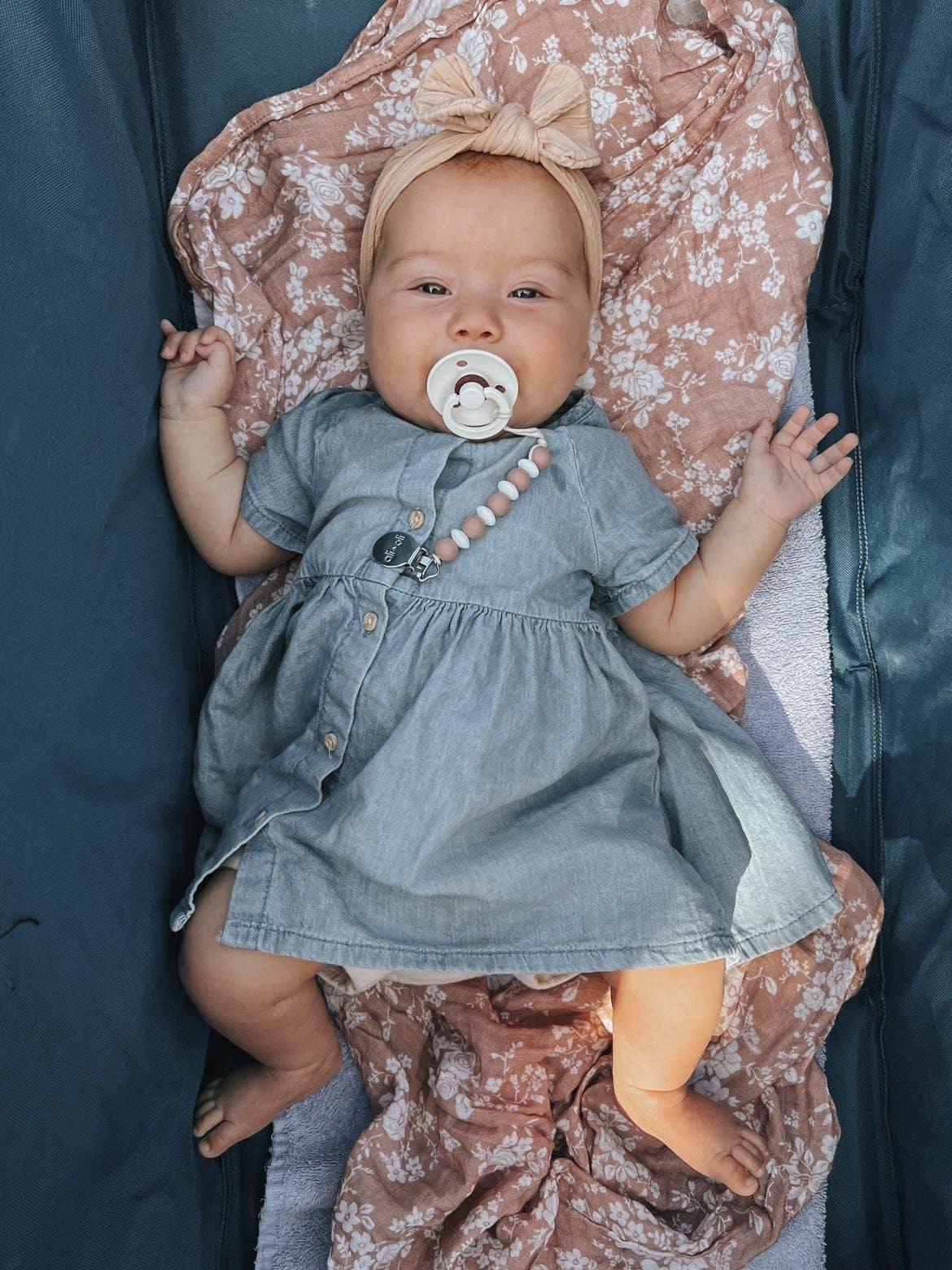 Ali & Oli Pacifier Clip Holder for Baby | Mini Lentil: Ochre