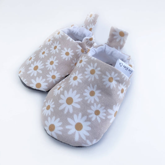 Gus Kids Daisy Baby Shoes: 3-6m / Faux Suede