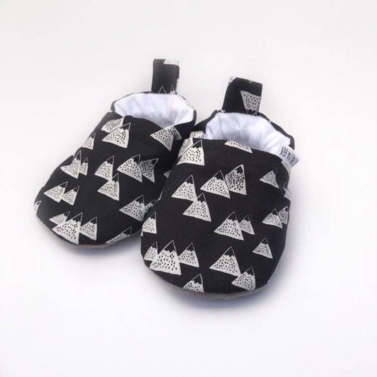 Mountain Baby Shoes: Gray Faux Suede / 3-6 Months